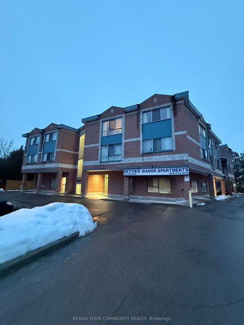 203-72 Lake Ave, Richmond Hill, ON, L4E3N3 | Card Image