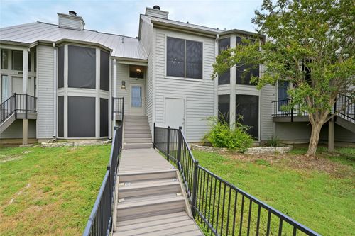 200-200 World Of Tennis Sq, Lakeway, TX, 78738 | Card Image