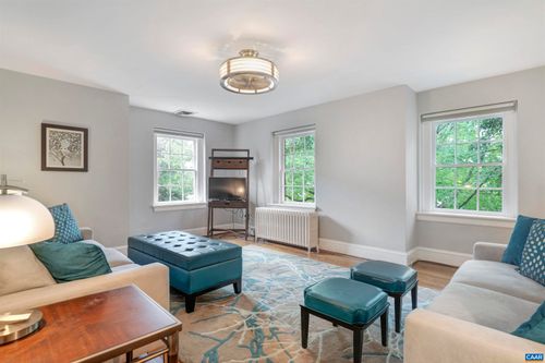 619 E High St, CHARLOTTESVILLE, VA, 22902-5135 | Card Image