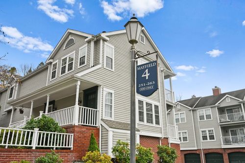 253-253 Mayfield Dr, Trumbull, CT, 06611-2361 | Card Image