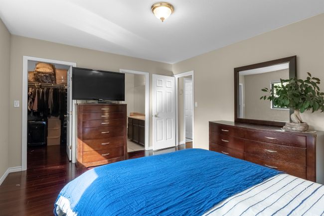 4717 Village Drive, Townhouse with 3 bedrooms, 2 bathrooms and 1 parking in Burnaby BC | Image 12