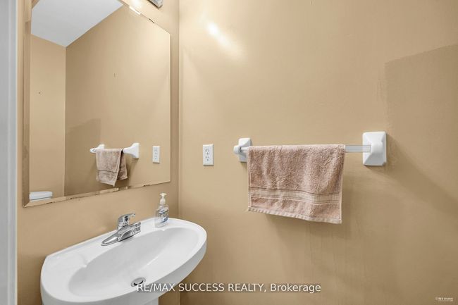 28 Herdwick St, House attached with 4 bedrooms, 4 bathrooms and 4 parking in Brampton ON | Image 17