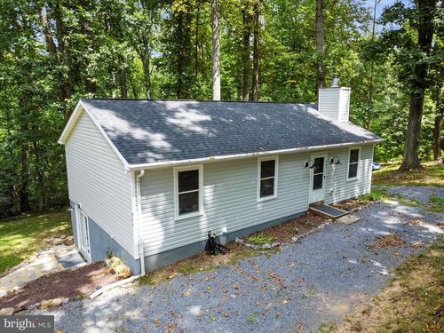462 Wild Rose Ln, HARPERS FERRY, WV, 25425-4889 | Card Image