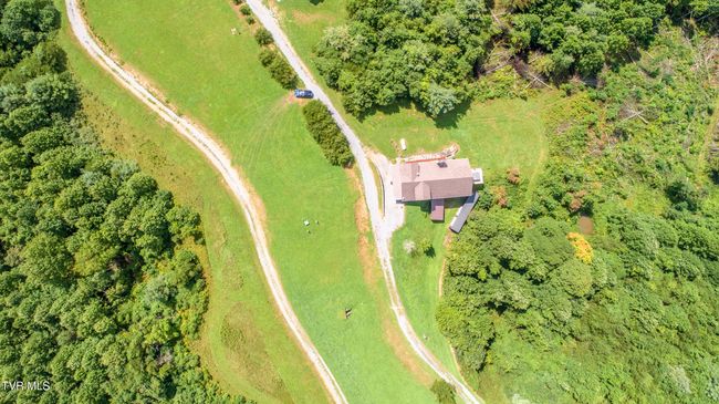 308 Walnut Mountain Farms Loop, House other with 4 bedrooms, 3 bathrooms and null parking in Roan Mountain TN | Image 46