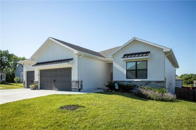 901 Nw Hickorywood Drive, House other with 4 bedrooms, 4 bathrooms and null parking in Grain Valley MO | Image 3