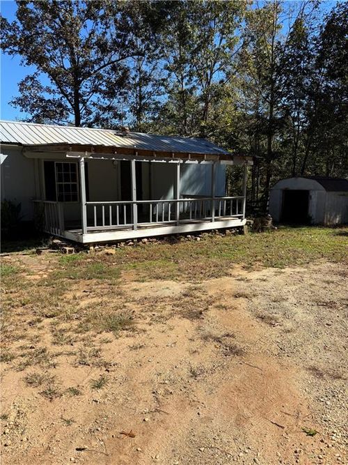 17 Lewis Dr, Lavonia, GA, 30553-2233 | Card Image