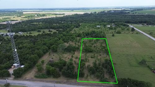 210 Wester Rd, Ferris, TX, 75125-8741 | Card Image