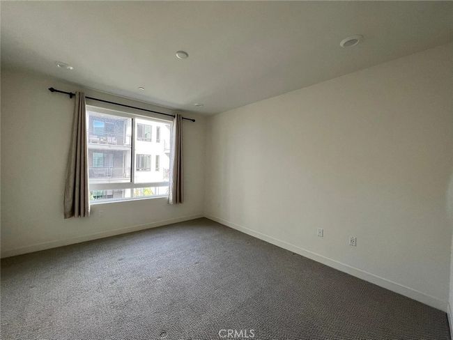 2404 Nolita, Condo with 2 bedrooms, 2 bathrooms and 2 parking in Irvine CA | Image 7
