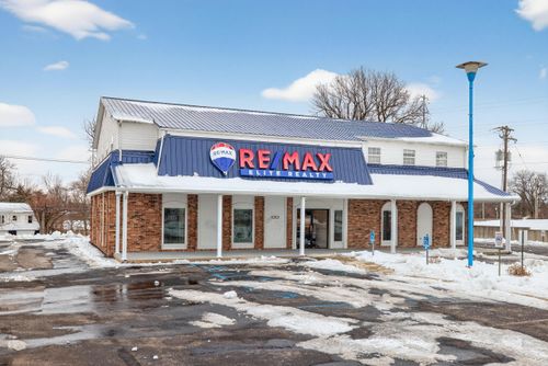 107 N Killarney Ln, Richmond, KY, 40475-3551 | Card Image