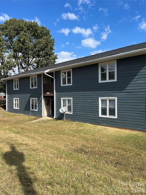 301 E Garden St, Landis, NC, 28088-1457 | Card Image