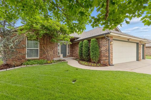 8817 Nw 71st St, Oklahoma City, OK, 73132-3787 | Card Image