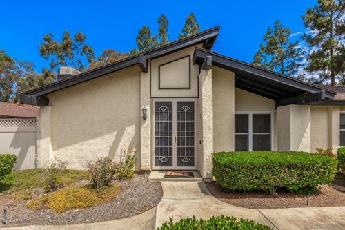 2327 Rosal Ln, Spring Valley, CA, 91977-7134 | Card Image
