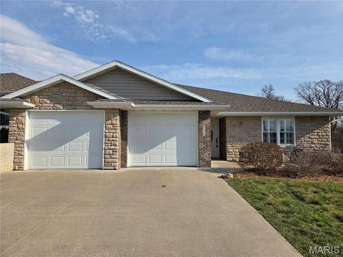 692 Hummingbird Ln, Hannibal, MO, 63401-6901 | Card Image