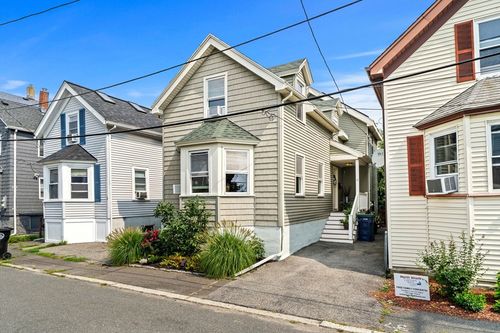 15 Beacon St, Salem, MA, 01970-4101 | Card Image