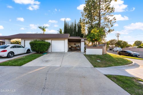 995 Vallejo Avenue, Simi Valley, CA, 93065 | Card Image