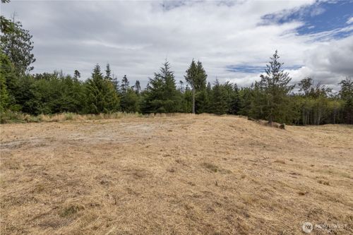 646 Tributary Ln, Port Angeles, WA, 98362-8515 | Card Image