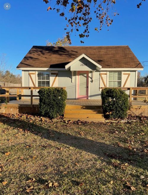 3827 Tower Rd, Santa Fe, TX, 77517-2615 | Card Image