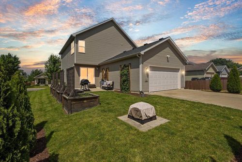 6111 Windmill Way, Mcfarland, WI, 53558-8797 | Card Image