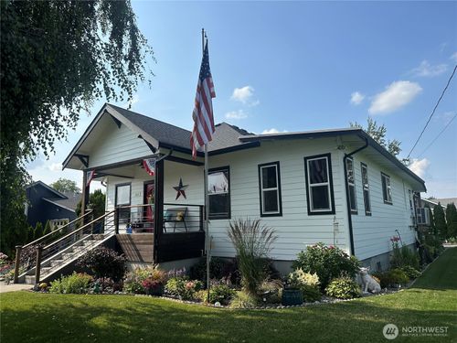 242 Morton St, Sumas, WA, 98295-9656 | Card Image