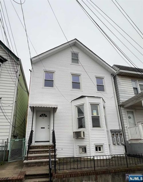 215 William St, Harrison, NJ, 07029-2519 | Card Image