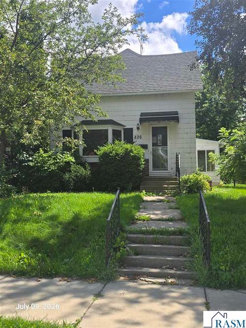 826 S 6th Avenue, St. James, MN, 56081 | Card Image