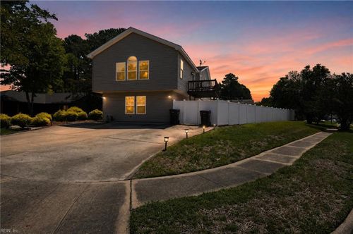 501 Thornloe Ln Lane, Chesapeake, VA, 23320 | Card Image