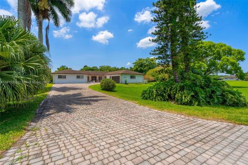 17550 Sw 59th Ct, Southwest Ranches, FL, 33331-2346 | Card Image