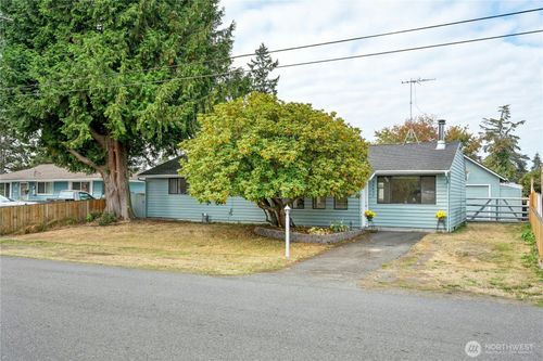 30637 1st Pl Sw, Federal Way, WA, 98023-3902 | Card Image