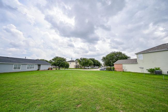 7610 Yucca Field Dr, House other with 3 bedrooms, 2 bathrooms and 2 parking in Cypress TX | Image 32