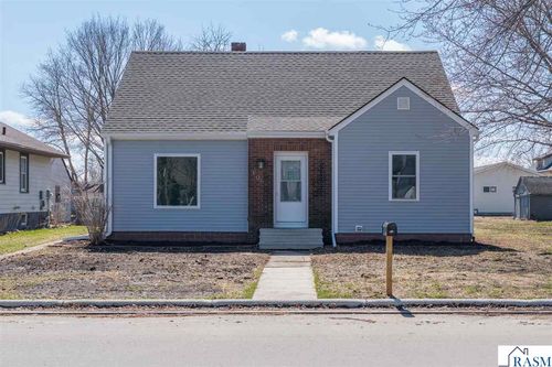604 W Brooks St, Arlington, MN, 55307-9545 | Card Image