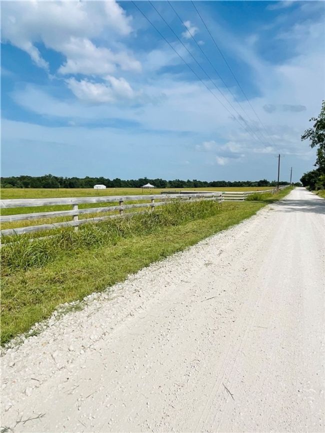8409 S Hickory Loop, Home with 0 bedrooms, 0 bathrooms and null parking in Calvert TX | Image 5