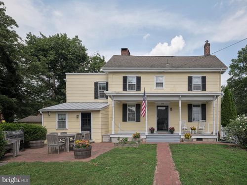 226 Court St, NEWTOWN, PA, 18940-1914 | Card Image