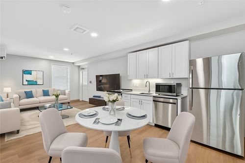 101201301308-1624 Lonsdale Avenue, Lincoln, RI, 02865 | Card Image