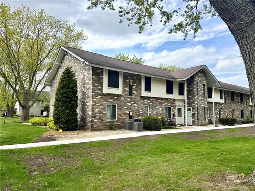 1-1 Aspen Ct, Coram, NY, 11727-1522 | Card Image