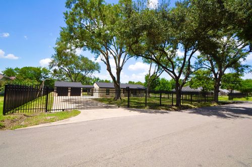 7133 Evans St, Houston, TX, 77061-2737 | Card Image