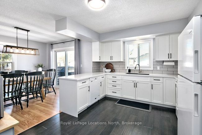 33 Blake St, House other with 3 bedrooms, 2 bathrooms and 2 parking in Meaford ON | Image 6