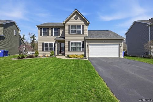 1442 Evergreen Dr, Lake View, NY, 14085-9441 | Card Image