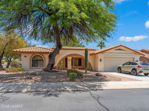 14660 N Flagstone Dr, Oro Valley, AZ, 85755-8837 | Card Image