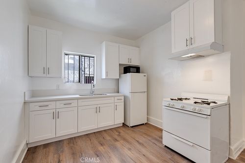 12-220 E Vernon, Los Angeles, CA, 90011 | Card Image