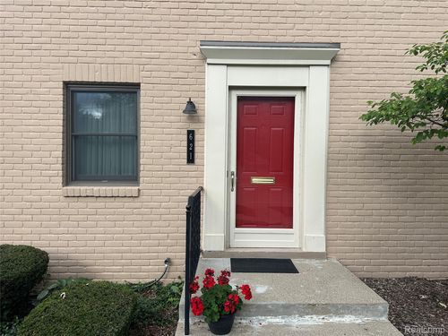 621 N Eton St, Birmingham, MI, 48009-5859 | Card Image
