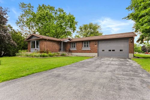 785 Allum Ave, Kingston, ON, K7M7A3 | Card Image