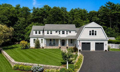 8 Park Pl, Mattapoisett, MA, 02739-1521 | Card Image