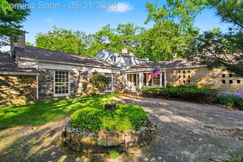 26580 Wellington Rd, Franklin, MI, 48025-1046 | Card Image