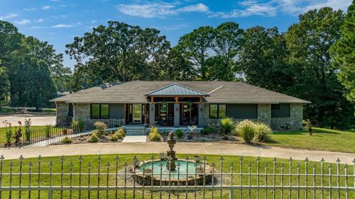 2720 Thompson Rd, Grove, OK, 74344 | Card Image