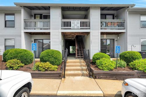 p-1633 Summergate Pkwy, Saint Peters, MO, 63303-6387 | Card Image