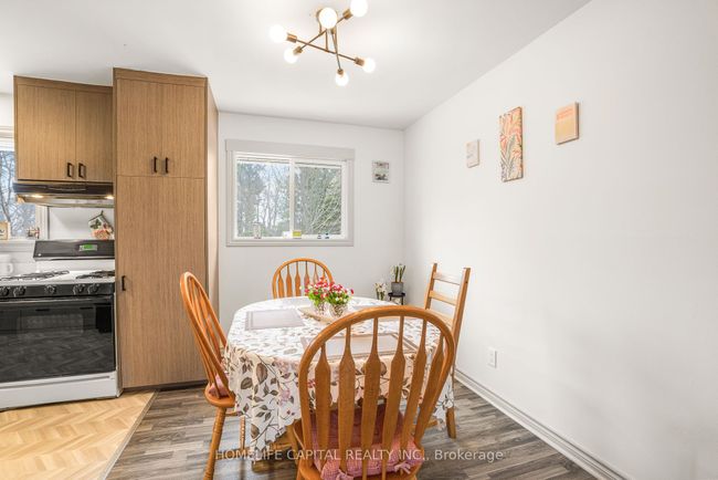 43 A Norway Spruce St, House other with 4 bedrooms, 1 bathrooms and 3 parking in Stittsville ON | Image 9