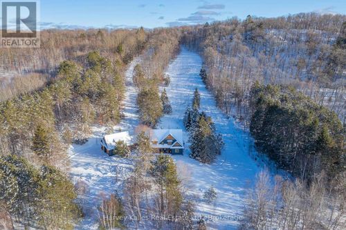 1074 Tally Ho Winter Park Rd, Huntsville, ON, P1H2J6 | Card Image