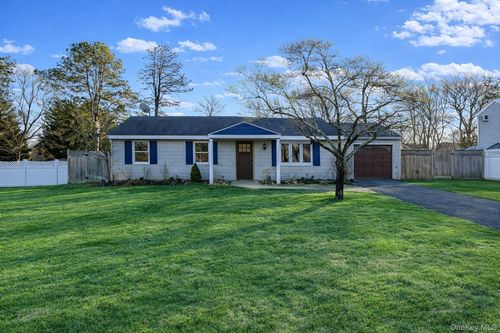 20 Ridge Haven Dr, Ridge, NY, 11961-2110 | Card Image