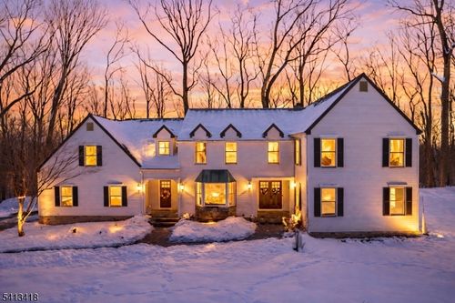 31 Warren Cutting, Chester, NJ, 07930-2728 | Card Image