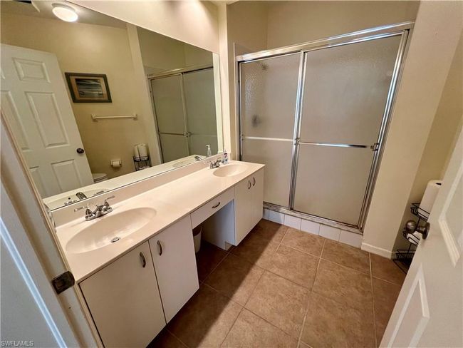 APT-103 - 12030 Summergate Cir, Condo with 2 bedrooms, 2 bathrooms and null parking in FORT MYERS FL | Image 11